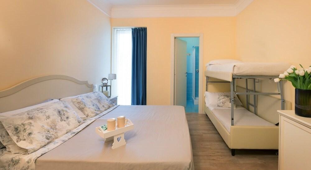 Beyou Hotel Villa Rosa ริชชิโอเน ภายนอก รูปภาพ