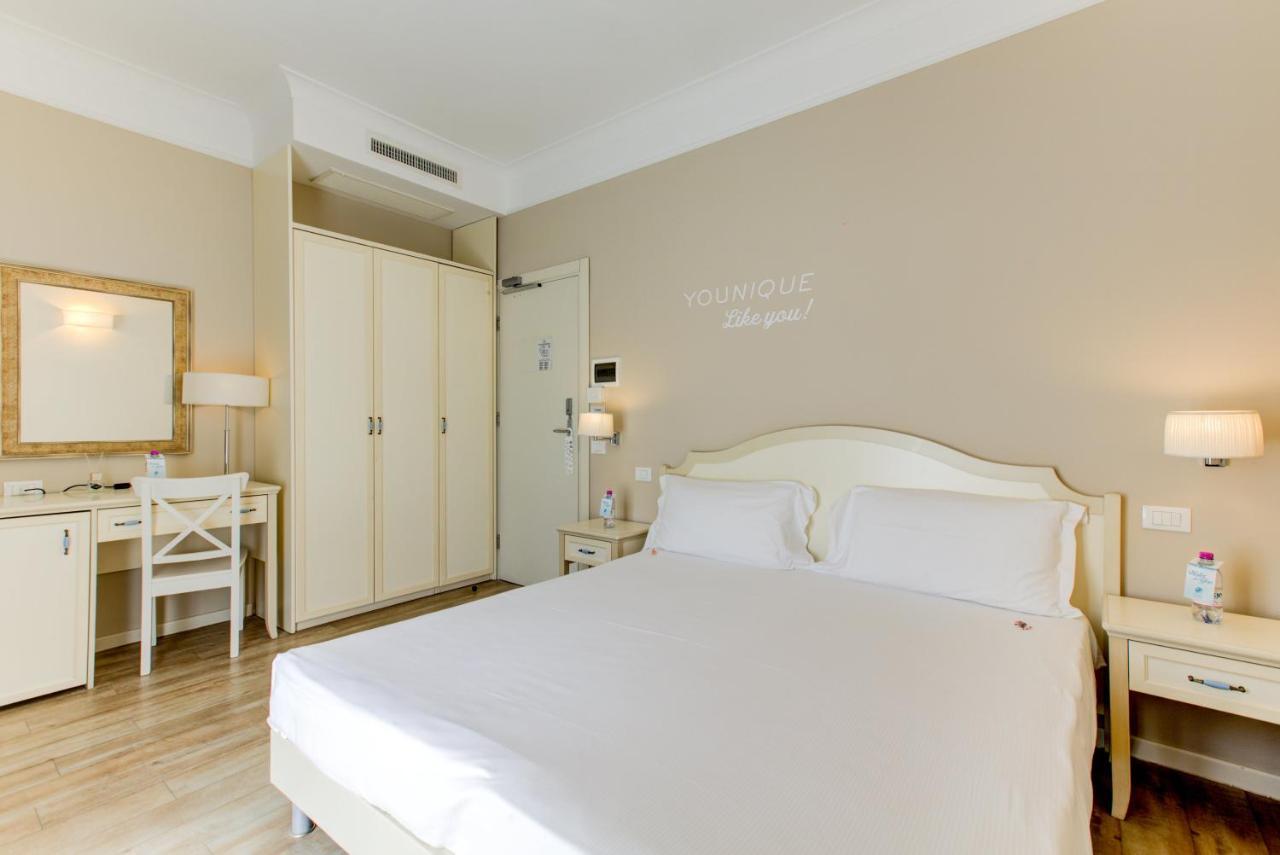 Beyou Hotel Villa Rosa ริชชิโอเน ภายนอก รูปภาพ