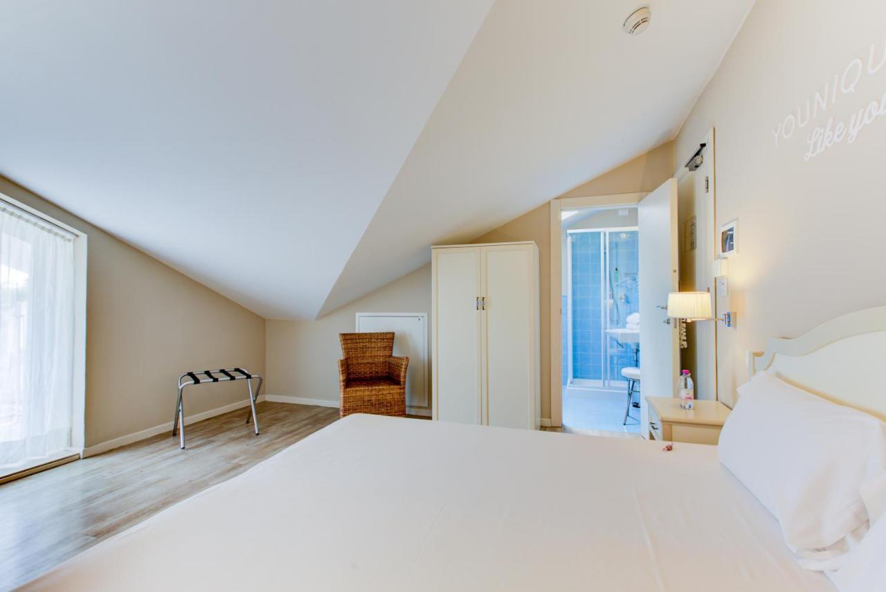 Beyou Hotel Villa Rosa ริชชิโอเน ภายนอก รูปภาพ