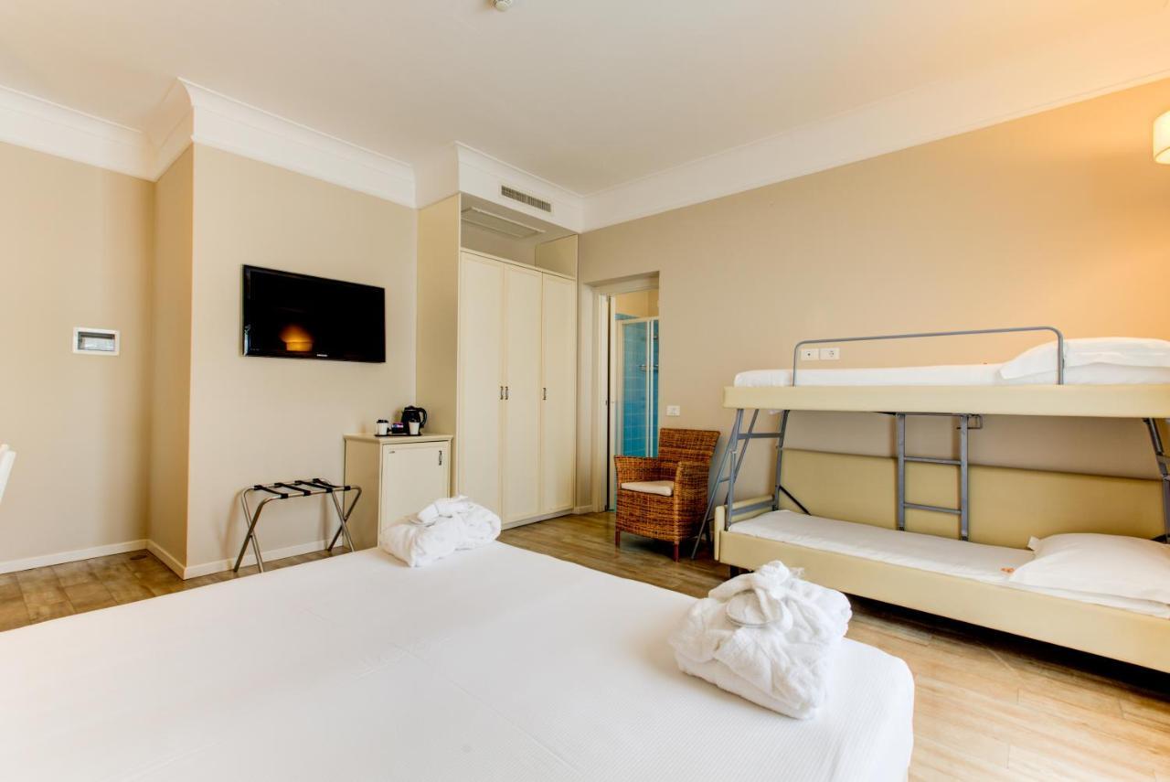Beyou Hotel Villa Rosa ริชชิโอเน ภายนอก รูปภาพ