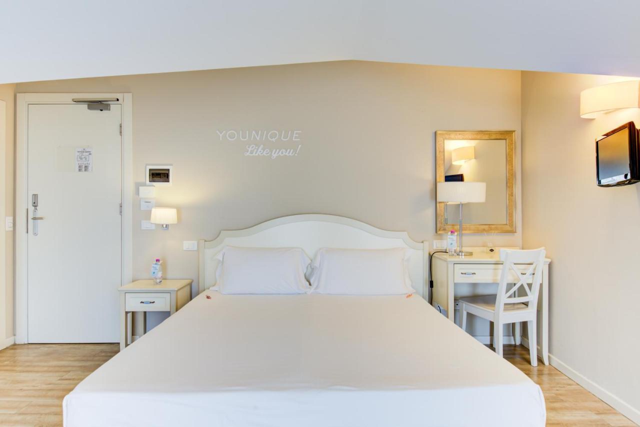Beyou Hotel Villa Rosa ริชชิโอเน ภายนอก รูปภาพ