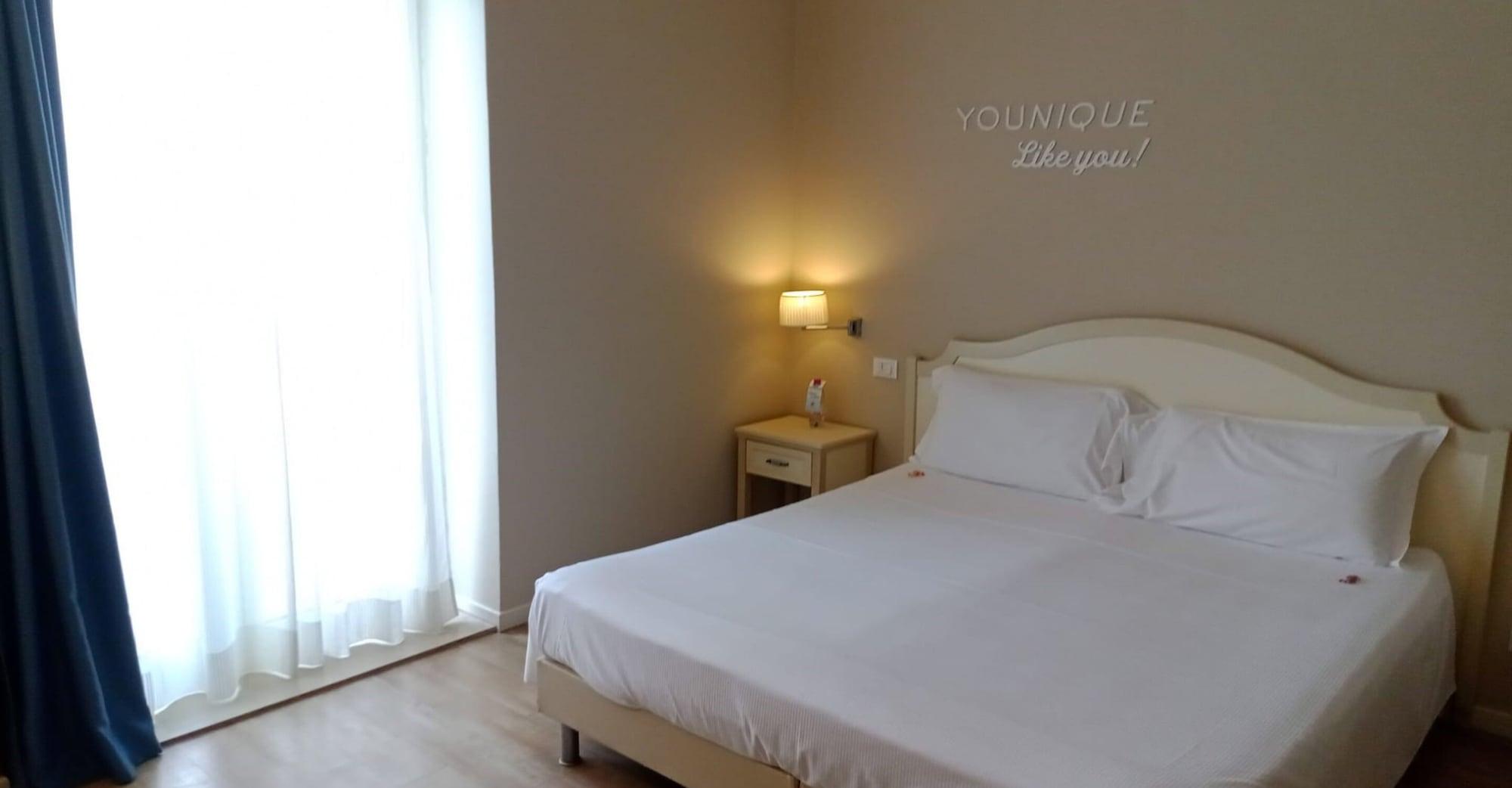 Beyou Hotel Villa Rosa ริชชิโอเน ภายนอก รูปภาพ